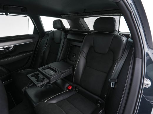 Volvo  V90 2.0 D4 R-Design (INCL-BTW) LEATHER-FABRIC | DIGI-COCKPIT | FULL-LED | HEATED-SPORTSEATS | LANE-AS... ActivLease financial lease