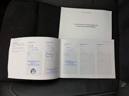 Volvo  XC40 Recharge P8 AWD R-Design [ 3-Fase ] {SOH-89%} (INCL-BTW) *PANO | LEATHER-MICROFIBRE | DIGI-COCKPI... ActivLease financial lease