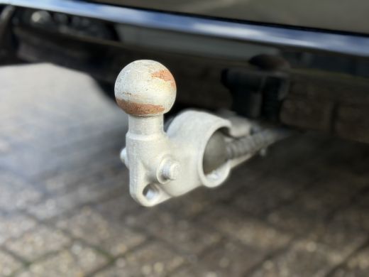 Volvo  XC60 2.0 B4 R-Design | Pano | Trekhaak | H/K | Memory | Google Maps | 21 inch ActivLease financial lease