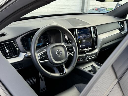 Volvo  XC60 2.0 B4 R-Design | Pano | Trekhaak | H/K | Memory | Google Maps | 21 inch ActivLease financial lease