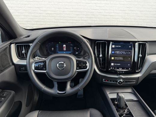 Volvo  XC60 2.0 B4 R-Design | Pano | Trekhaak | H/K | Memory | Google Maps | 21 inch ActivLease financial lease