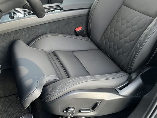 Volvo  XC60 2.0 T6 Plug-in hybrid AWD Ultra Dark | Panoramadak | Head-up Display | Trekhaak | 360 Camera | St... ActivLease financial lease