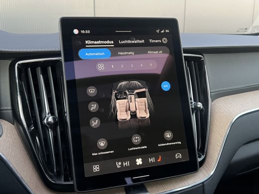 Volvo  XC60 2.0 T6 Plug-in hybrid AWD Ultra Dark | Panoramadak | Head-up Display | Trekhaak | 360 Camera | St... ActivLease financial lease