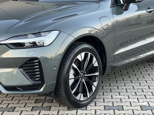 Volvo  XC60 2.0 T6 Plug-in hybrid AWD Ultra Dark | Panoramadak | Head-up Display | Trekhaak | 360 Camera | St... ActivLease financial lease