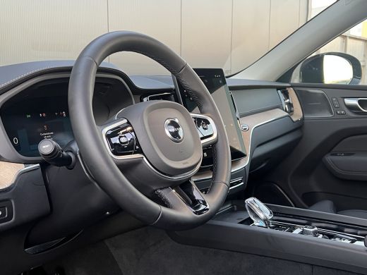 Volvo  XC60 2.0 T6 Plug-in hybrid AWD Ultra Dark | Panoramadak | Head-up Display | Trekhaak | 360 Camera | St... ActivLease financial lease