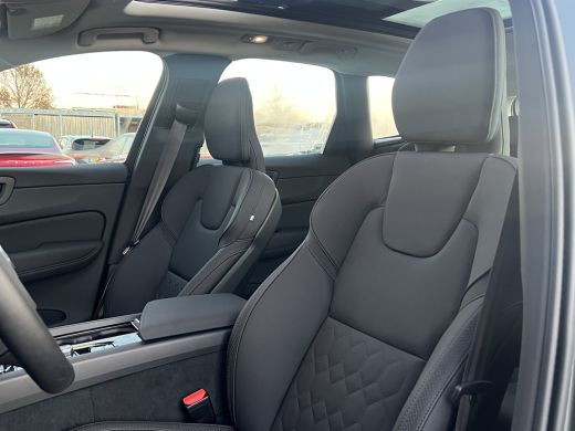 Volvo  XC60 2.0 T6 Plug-in hybrid AWD Ultra Dark | Panoramadak | Head-up Display | Trekhaak | 360 Camera | St... ActivLease financial lease