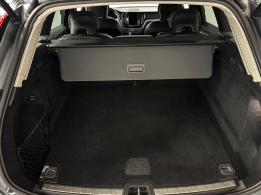 Volvo  XC60 B5 Business Pro | Achterbank verwarmd | Achteruitrijcamera | Apple Carplay/Android Auto|telefooni... ActivLease financial lease