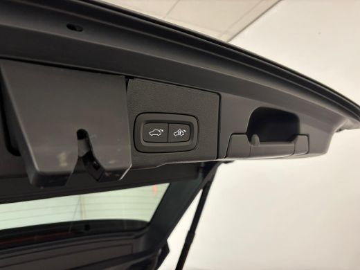 Volvo  XC60 B5 Business Pro | Achterbank verwarmd | Achteruitrijcamera | Apple Carplay/Android Auto|telefooni... ActivLease financial lease