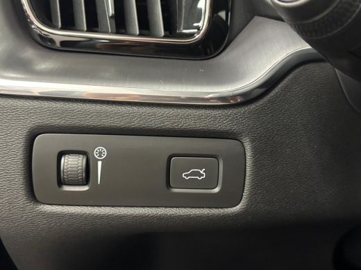 Volvo  XC60 B5 Business Pro | Achterbank verwarmd | Achteruitrijcamera | Apple Carplay/Android Auto|telefooni... ActivLease financial lease