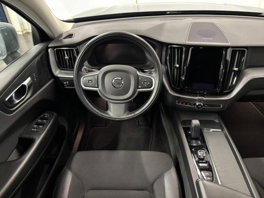 Volvo  XC60 B5 Business Pro | Achterbank verwarmd | Achteruitrijcamera | Apple Carplay/Android Auto|telefooni... ActivLease financial lease
