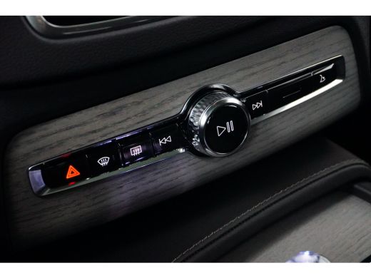 Volvo  XC90 2.0 T8 Recharge AWD Ultimate Dark | Trekhaak | HUD | Bowers en Wilkins | Luchtvering | Stoelventi... ActivLease financial lease