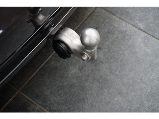 Volvo  XC90 2.0 T8 Recharge AWD Ultimate Dark | Trekhaak | HUD | Bowers en Wilkins | Luchtvering | Stoelventi... ActivLease financial lease