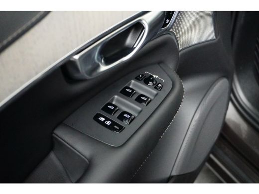 Volvo  XC90 2.0 T8 Recharge AWD Ultimate Dark | Trekhaak | HUD | Bowers en Wilkins | Luchtvering | Stoelventi... ActivLease financial lease