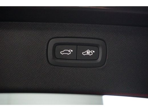 Volvo  XC90 2.0 T8 Recharge AWD Ultimate Dark | Trekhaak | HUD | Bowers en Wilkins | Luchtvering | Stoelventi... ActivLease financial lease