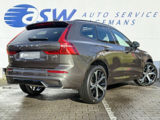 Volvo  XC60 2.0 B4 R-Design | Pano | Trekhaak | H/K | Memory | Google Maps | 21 inch