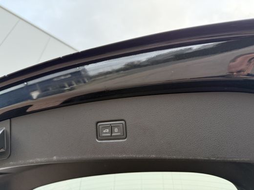 Audi Q5 Sportback 50 TFSI e 299pk S edition Competition | Pano dak | Trekhaak ActivLease financial lease