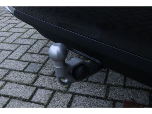 BMW 5 Serie Touring 530e | Elektr. trekhaak | Stoelverwarming | Digital Entry | Elektr. klep | Camera | Cruis... ActivLease financial lease