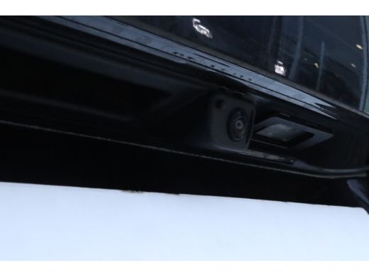 BMW 5 Serie Touring 530e | Elektr. trekhaak | Stoelverwarming | Digital Entry | Elektr. klep | Camera | Cruis... ActivLease financial lease