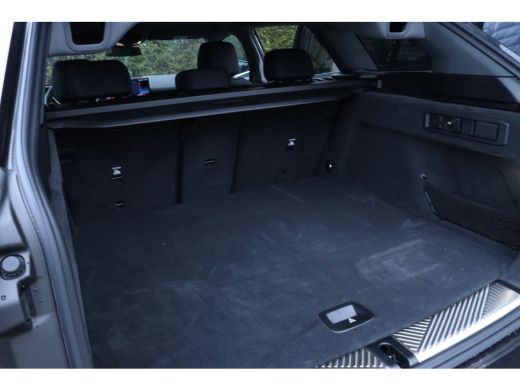 BMW 5 Serie Touring 530e | Elektr. trekhaak | Stoelverwarming | Digital Entry | Elektr. klep | Camera | Cruis... ActivLease financial lease