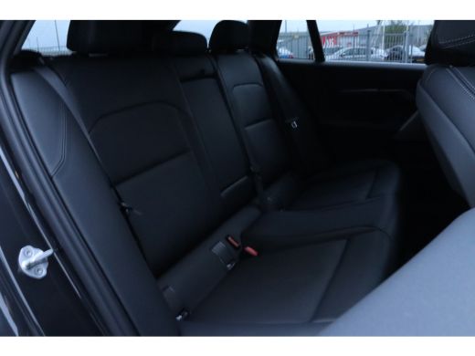 BMW 5 Serie Touring 530e | Elektr. trekhaak | Stoelverwarming | Digital Entry | Elektr. klep | Camera | Cruis... ActivLease financial lease