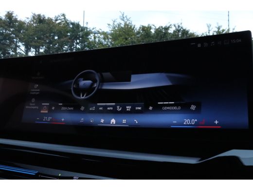 BMW 5 Serie Touring 530e | Elektr. trekhaak | Stoelverwarming | Digital Entry | Elektr. klep | Camera | Cruis... ActivLease financial lease