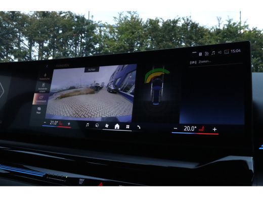 BMW 5 Serie Touring 530e | Elektr. trekhaak | Stoelverwarming | Digital Entry | Elektr. klep | Camera | Cruis... ActivLease financial lease