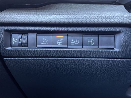 Citroën C5 X 225pk Hybrid Shine Pack (Elektrisch Schuifdak - Leder incl verwarming/geheugen - HiFi - Elektrisc... ActivLease financial lease