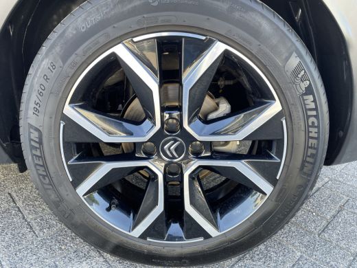 Citroën &euml;-C4 Shine Pack 50 kWh (Elektrisch Schuifdak - Stoelverwarming - Camera - Keyless Entry - Leder - 360g... ActivLease financial lease