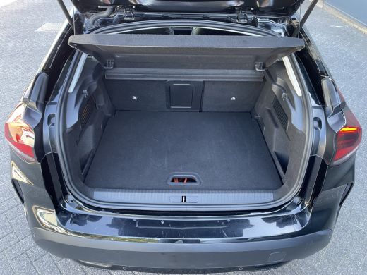 Citroën &euml;-C4 Shine Pack 50 kWh (Elektrisch Schuifdak - Stoelverwarming - Camera - Keyless Entry - Leder - 360g... ActivLease financial lease