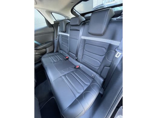 Citroën &euml;-C4 Shine Pack 50 kWh (Elektrisch Schuifdak - Stoelverwarming - Camera - Keyless Entry - Leder - 360g... ActivLease financial lease