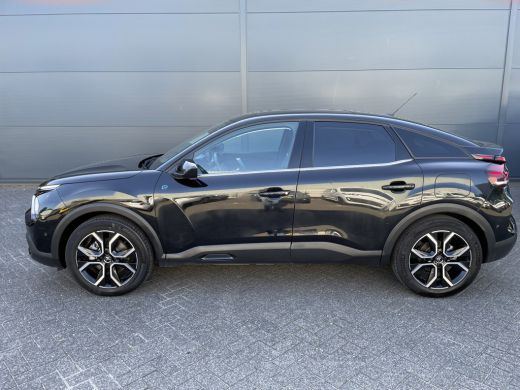 Citroën &euml;-C4 Shine Pack 50 kWh (Elektrisch Schuifdak - Stoelverwarming - Camera - Keyless Entry - Leder - 360g... ActivLease financial lease