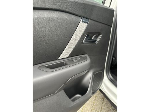 Citroën ë-C4 X Shine Pack (Elektrisch Schuifdak - Leder - Camera - Parkeersensoren V+A - Stoelverwarming) ActivLease financial lease