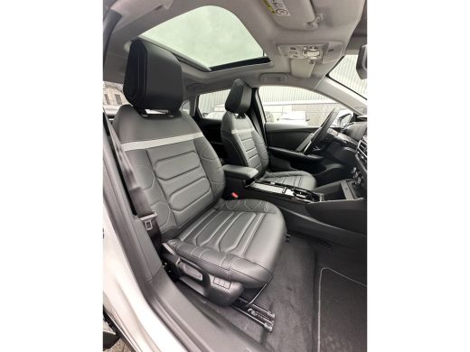 Citroën ë-C4 X Shine Pack (Elektrisch Schuifdak - Leder - Camera - Parkeersensoren V+A - Stoelverwarming) ActivLease financial lease