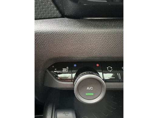 Citroën ë-C4 X Shine Pack (Elektrisch Schuifdak - Leder - Camera - Parkeersensoren V+A - Stoelverwarming) ActivLease financial lease