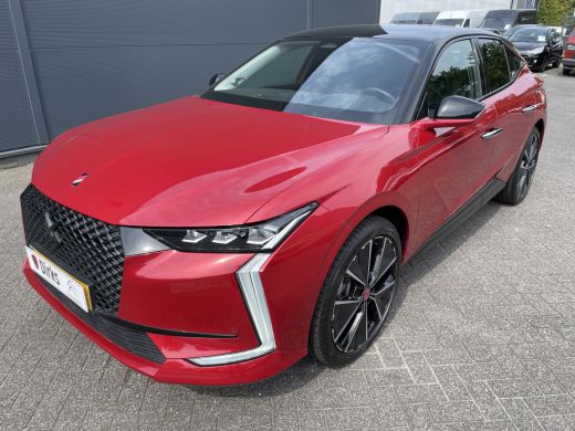 DS DS 4 225pk E-Tense Performance Line+ (Trekhaak - NightVision - Focal Electra - 20" - 360gr Camera - Tw... ActivLease financial lease