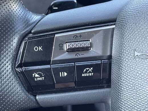 DS DS 4 225pk E-Tense Performance Line+ (Camera - Keyless Entry - Adaptieve Cruise Controle - Navigatie -... ActivLease financial lease