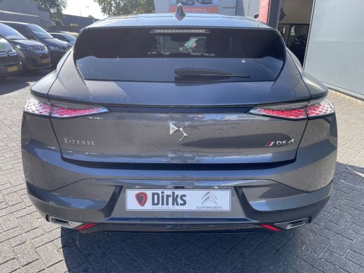 DS DS 4 225pk E-Tense Performance Line+ (Camera - Keyless Entry - Adaptieve Cruise Controle - Navigatie -... ActivLease financial lease