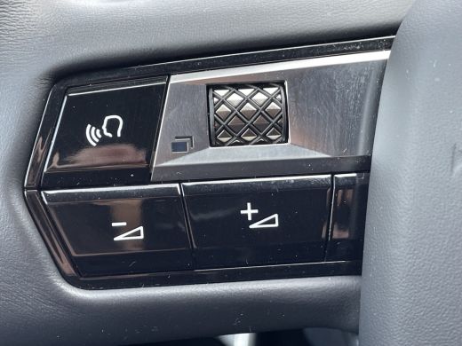 DS DS 7 300pk 4x4 Op&eacute;ra (Elektrisch schuifdak - Leder incl verwarming/koeling/massage/geheugen - Elektris... ActivLease financial lease