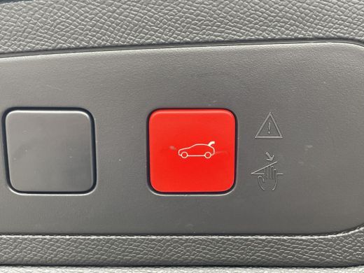 DS DS 7 300pk 4x4 Op&eacute;ra (Elektrisch Schuifdak - Leder incl verwarming/koeling/massage/geheugen - NightVis... ActivLease financial lease