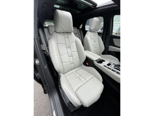 DS DS 7 300pk 4x4 Op&eacute;ra (Elektrisch Schuifdak - Leder incl verwarming/koeling/massage/geheugen - NightVis... ActivLease financial lease