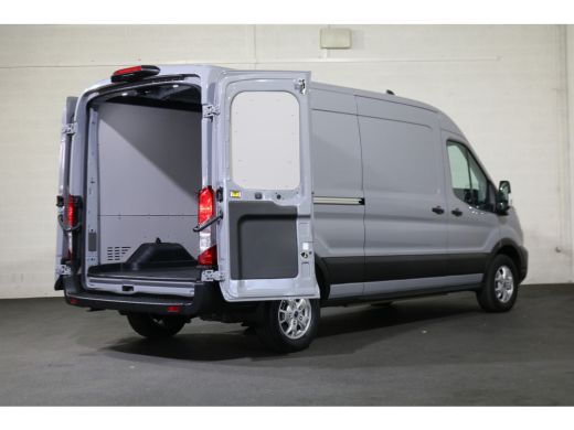 Ford E-Transit 350 L3 H2 Trend 68 kWh Navigatie Adapt. Cruise 360 Camera ActivLease financial lease