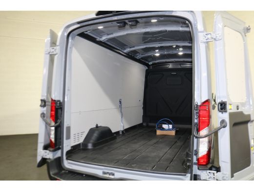 Ford E-Transit 350 L3 H2 Trend 68 kWh Navigatie Adapt. Cruise 360 Camera ActivLease financial lease