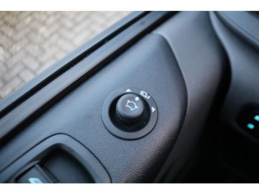 Ford Transit Custom 2.0 TDCI 170pk L2 H1 Limited Automaat 2x Schuifdeur ActivLease financial lease