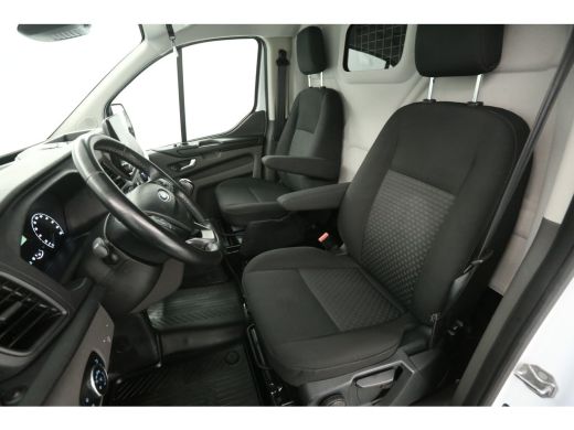 Ford Transit Custom 320 2.0 TDCI L2H1 | Airco | Cruise | Camera | 2xSchuifdeur | Carplay | Stoelverw. ActivLease financial lease