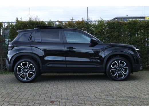Jeep Avenger E Summit | Adapt. Cruise | Schuifdak | Stoelverwarming | Camera | Elektr. klep | Navi | Carplay |... ActivLease financial lease