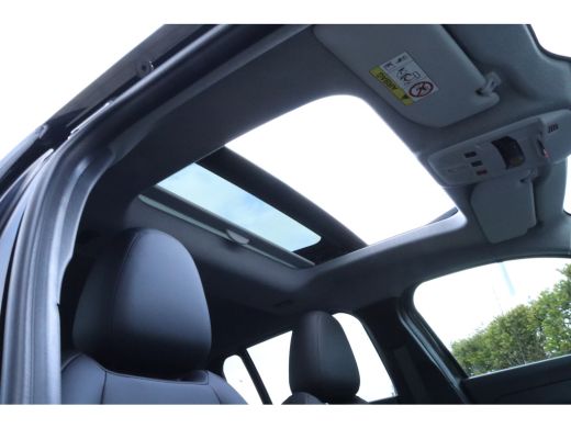 Jeep Avenger E Summit | Adapt. Cruise | Schuifdak | Stoelverwarming | Camera | Elektr. klep | Navi | Carplay |... ActivLease financial lease