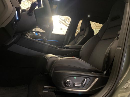 Lynk & Co 01 1.5 More | Trekhaak | Pano | Stoel+Stuurverwarming | Keyless | 360 Camera | Adapt. Cruise | Memor... ActivLease financial lease