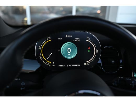 Mini Electric Classic / Panoramadak / Sportstoelen / Comfort Access / Stuurverwarming / LED / Stoelverwarming /... ActivLease financial lease