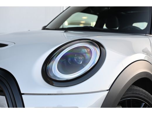 Mini Electric Classic / Panoramadak / Sportstoelen / Comfort Access / Stuurverwarming / LED / Stoelverwarming /... ActivLease financial lease