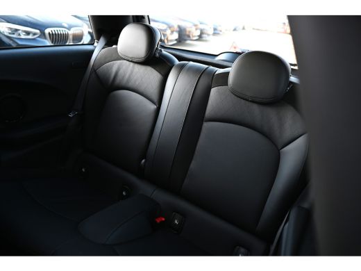 Mini Electric Classic / Panoramadak / Sportstoelen / Comfort Access / Stuurverwarming / LED / Stoelverwarming /... ActivLease financial lease